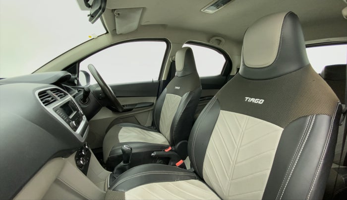 2017 Tata Tiago XT DIESEL, Diesel, Manual, 81,082 km, Right Side Front Door Cabin