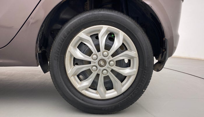 2017 Tata Tiago XT DIESEL, Diesel, Manual, 81,082 km, Left Rear Wheel