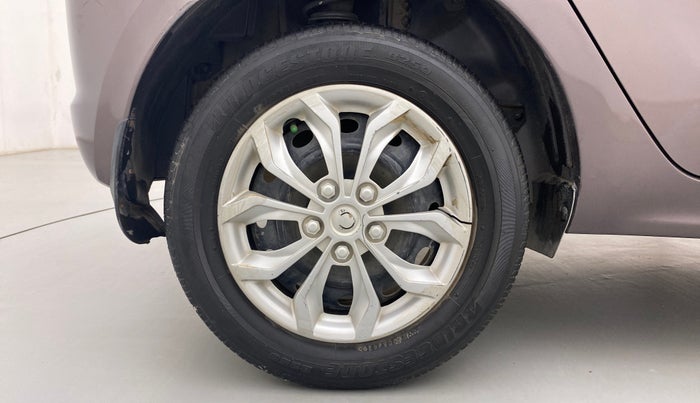 2017 Tata Tiago XT DIESEL, Diesel, Manual, 81,082 km, Right Rear Wheel