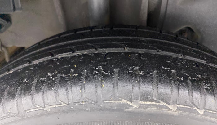 2017 Tata Tiago XT DIESEL, Diesel, Manual, 81,082 km, Right Rear Tyre Tread