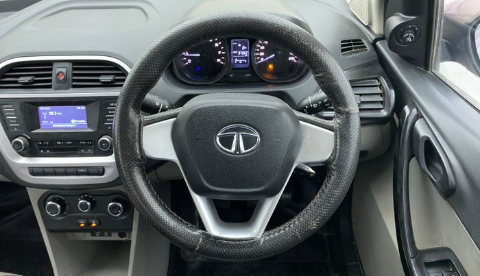 2017 Tata Tiago XT DIESEL, Diesel, Manual, 81,082 km, Steering Wheel Close Up