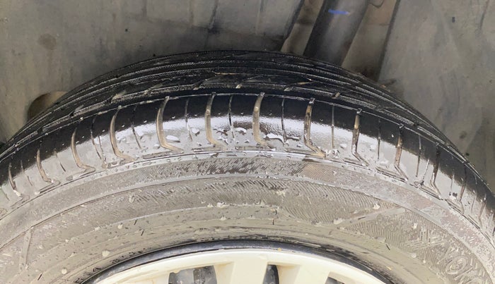 2022 Maruti Dzire VXI AMT, Petrol, Automatic, 55,560 km, Left Rear Tyre Tread