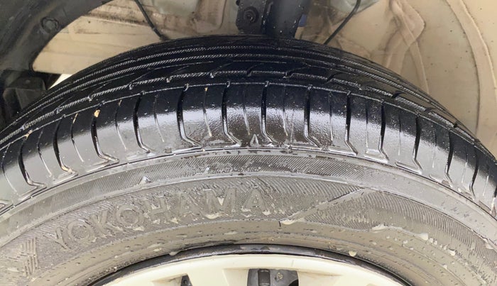 2022 Maruti Dzire VXI AMT, Petrol, Automatic, 55,560 km, Left Front Tyre Tread