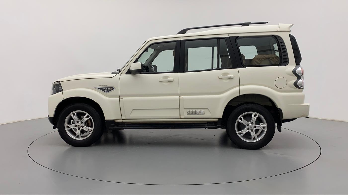 2014 Mahindra Scorpio S10, Diesel, Manual, 70,122 km, Left Side