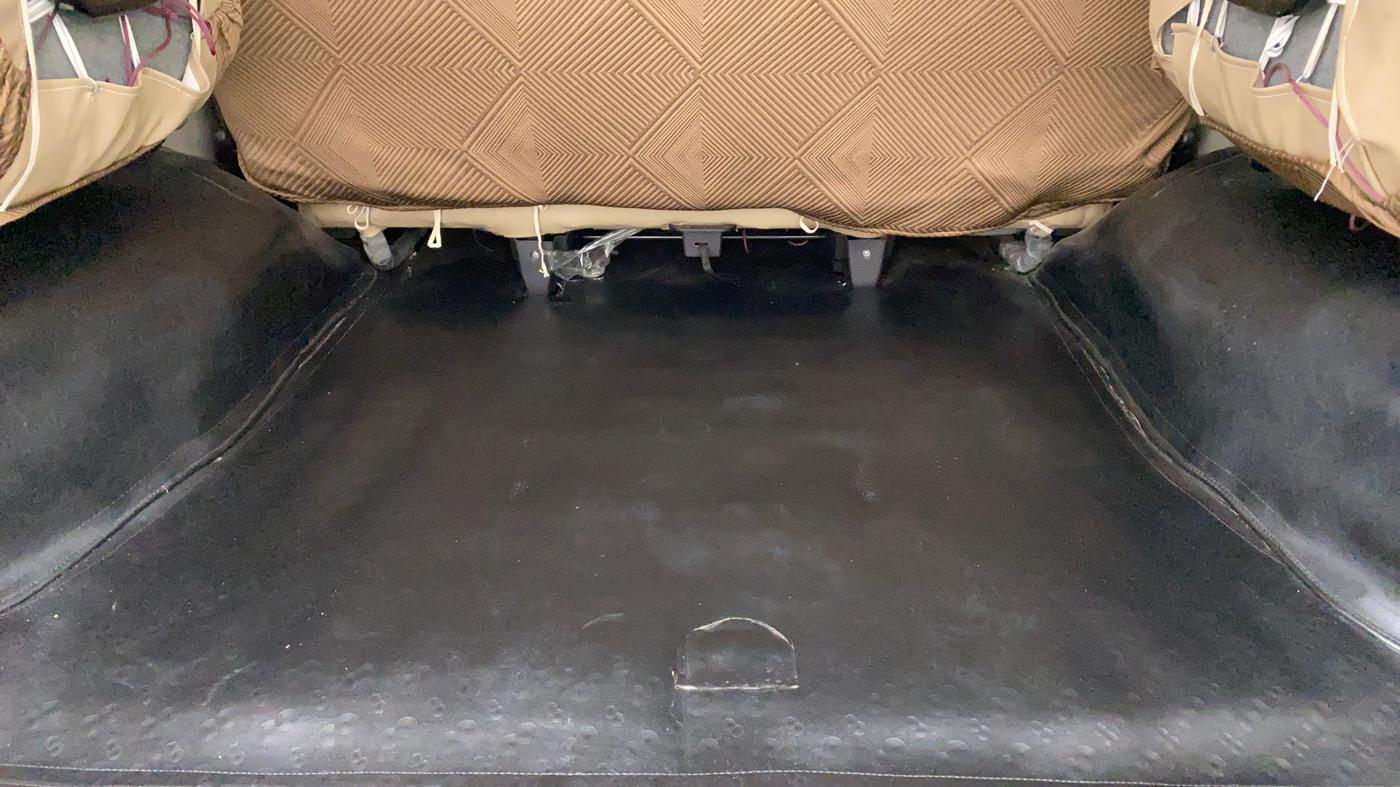2014 Mahindra Scorpio S10, Diesel, Manual, 70,122 km, Boot Inside