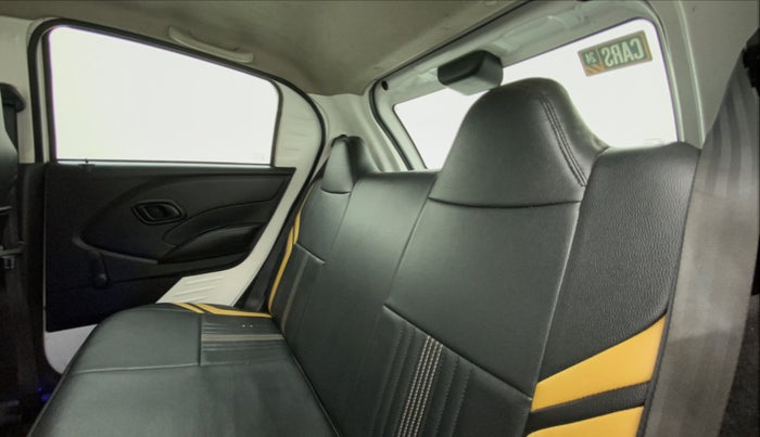 2018 Datsun Redi Go GOLD LIMITED EDITION, Petrol, Manual, 77,562 km, Right Side Rear Door Cabin