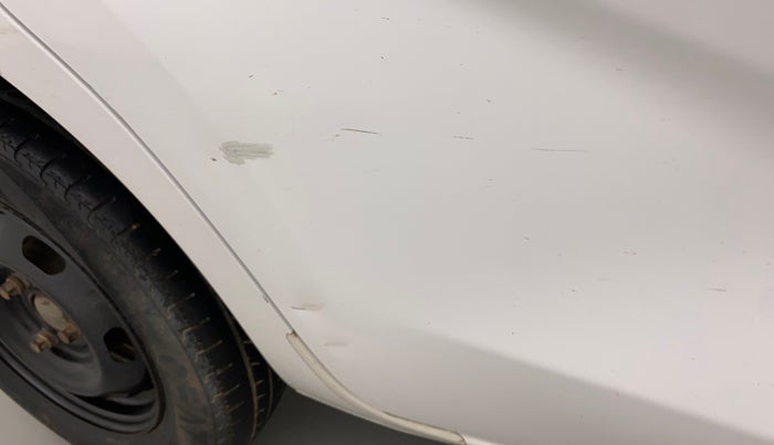 2018 Datsun Redi Go GOLD LIMITED EDITION, Petrol, Manual, 77,562 km, Right rear door - Slightly dented