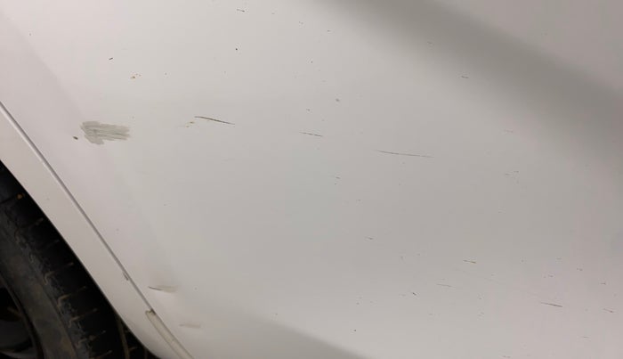 2018 Datsun Redi Go GOLD LIMITED EDITION, Petrol, Manual, 77,562 km, Right rear door - Minor scratches