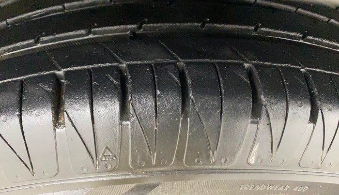 2023 KIA SONET HTX 1.5D IMT, Diesel, Manual, 39,229 km, Right Front Tyre Tread