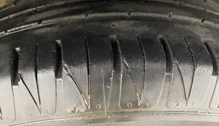 2023 KIA SONET HTX 1.5D IMT, Diesel, Manual, 39,229 km, Left Rear Tyre Tread