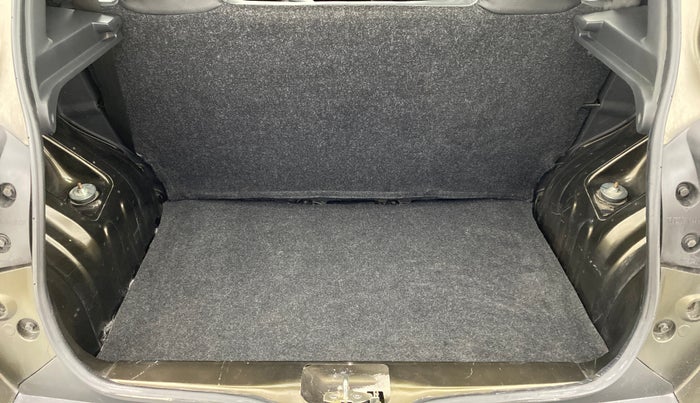 2016 Renault Kwid RXL, Petrol, Manual, 17,153 km, Boot Inside