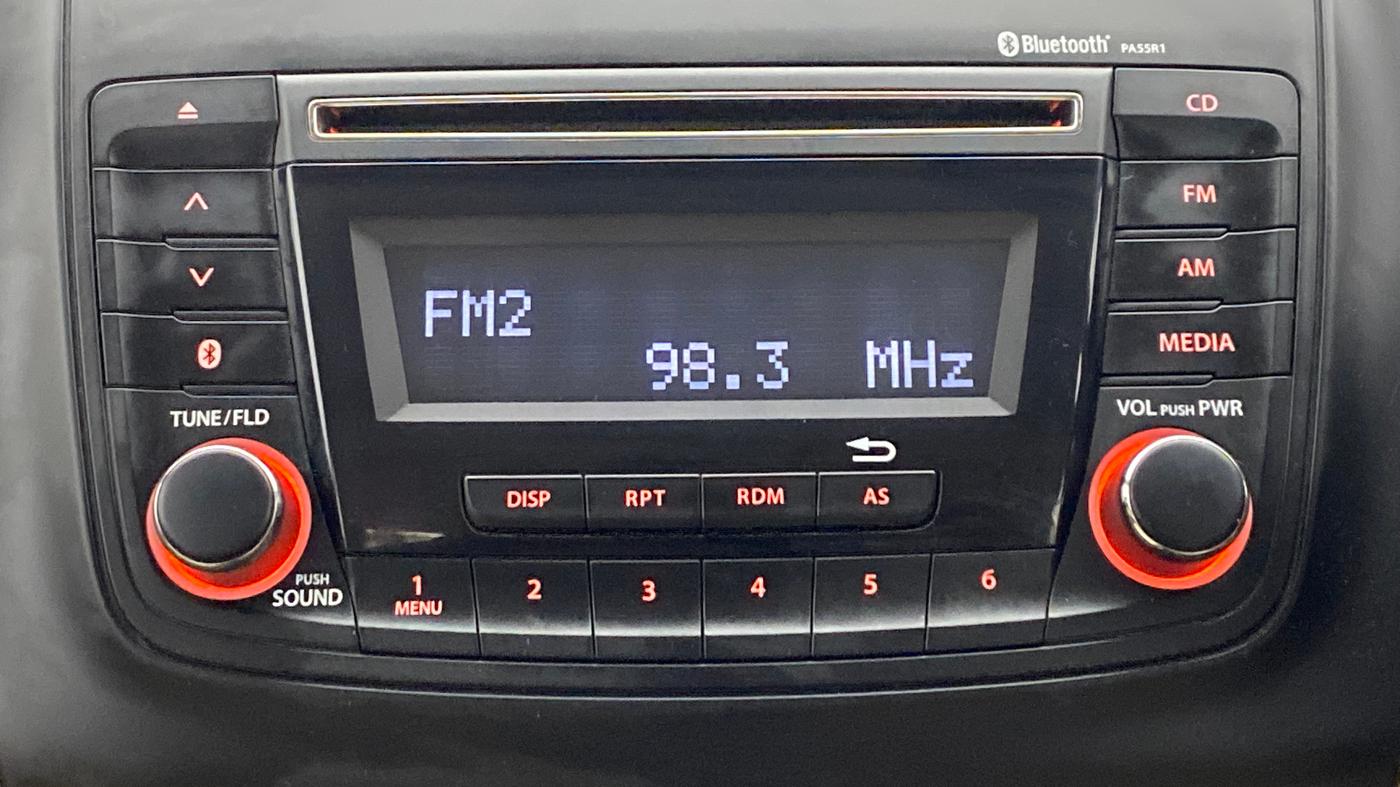 2017 Maruti Dzire VXI, Petrol, Manual, 15,265 km, Infotainment System