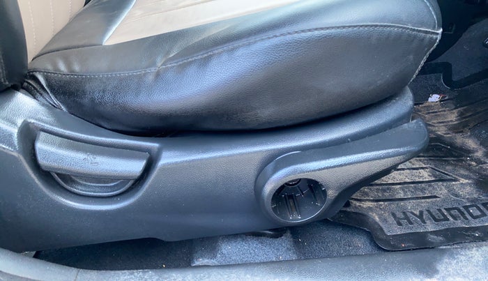 2014 Hyundai Grand i10 ASTA 1.2 KAPPA VTVT, Petrol, Manual, 90,259 km, Driver Side Adjustment Panel