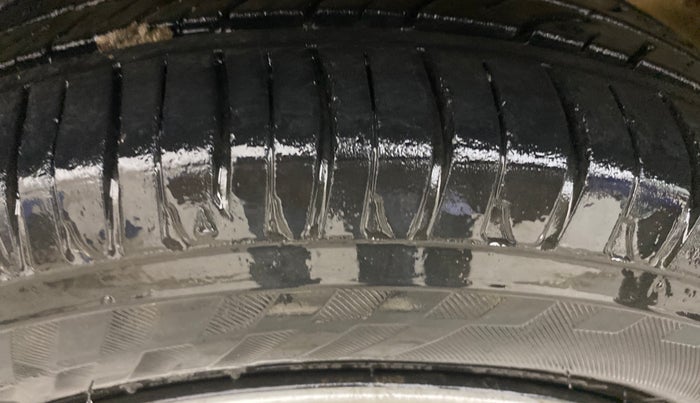 2015 Maruti Alto K10 VXI AMT, Petrol, Automatic, 67,420 km, Right Rear Tyre Tread