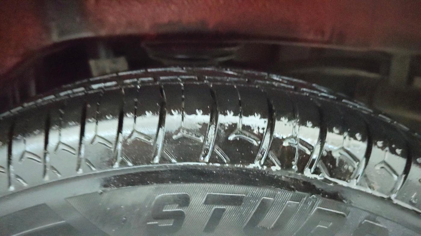 2014 Maruti Alto 800 LXI, Petrol, Manual, 90,299 km, Left Rear Tyre Tread
