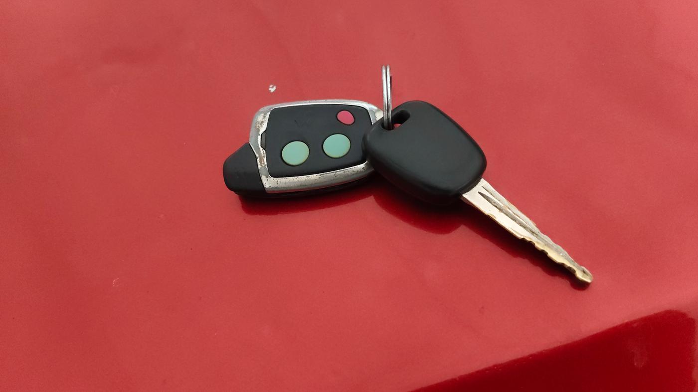 2014 Maruti Alto 800 LXI, Petrol, Manual, 90,299 km, Key Close Up