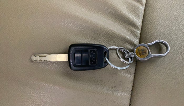 2017 Honda Jazz 1.2L I-VTEC S AT, Petrol, Automatic, 16,885 km, Key Close Up