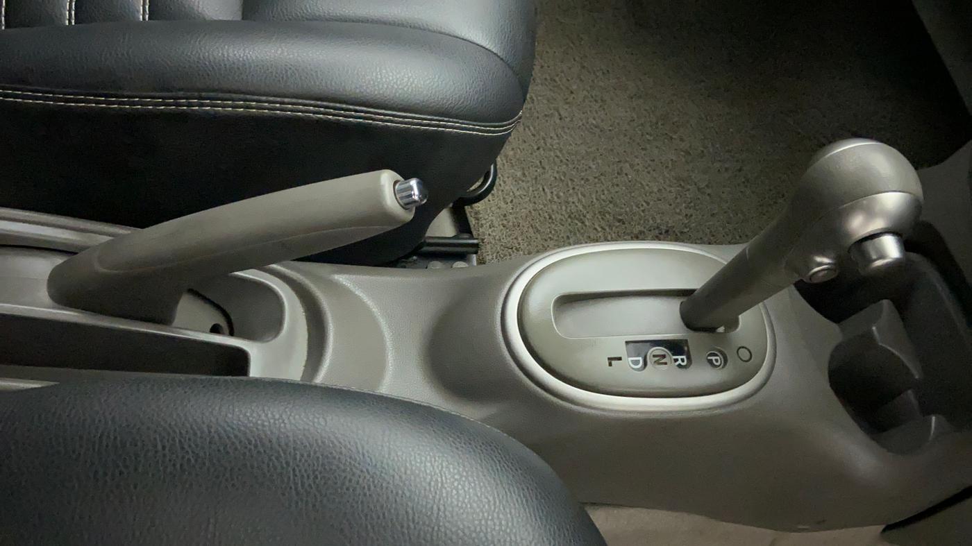2013 Nissan Micra XV CVT, Petrol, Automatic, 58,362 km, Gear Lever