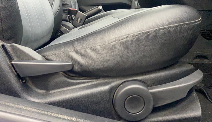 2015 Ford Figo TITANIUM 1.2 PETROL, Petrol, Manual, 62,338 km, Driver Side Adjustment Panel