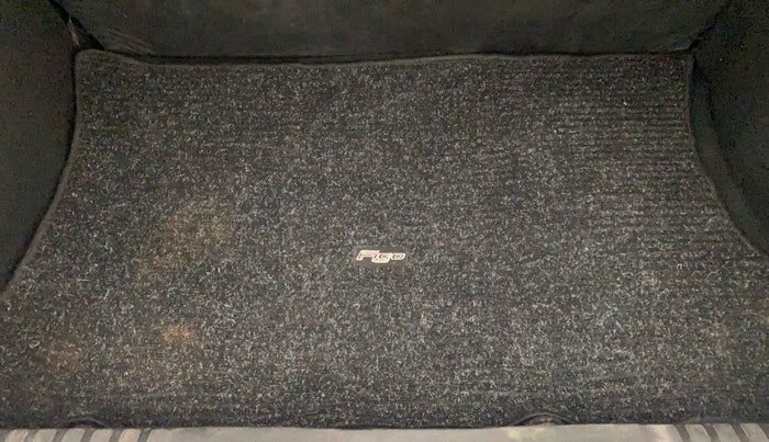 2015 Ford Figo TITANIUM 1.2 PETROL, Petrol, Manual, 62,338 km, Boot Inside