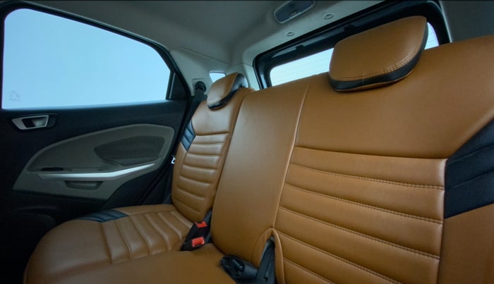 2016 Ford Ecosport TITANIUM 1.5L PETROL AT, Petrol, Automatic, 40,073 km, Right Side Rear Door Cabin