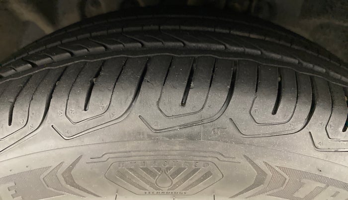 2016 Ford Ecosport TITANIUM 1.5L PETROL AT, Petrol, Automatic, 40,073 km, Left Front Tyre Tread