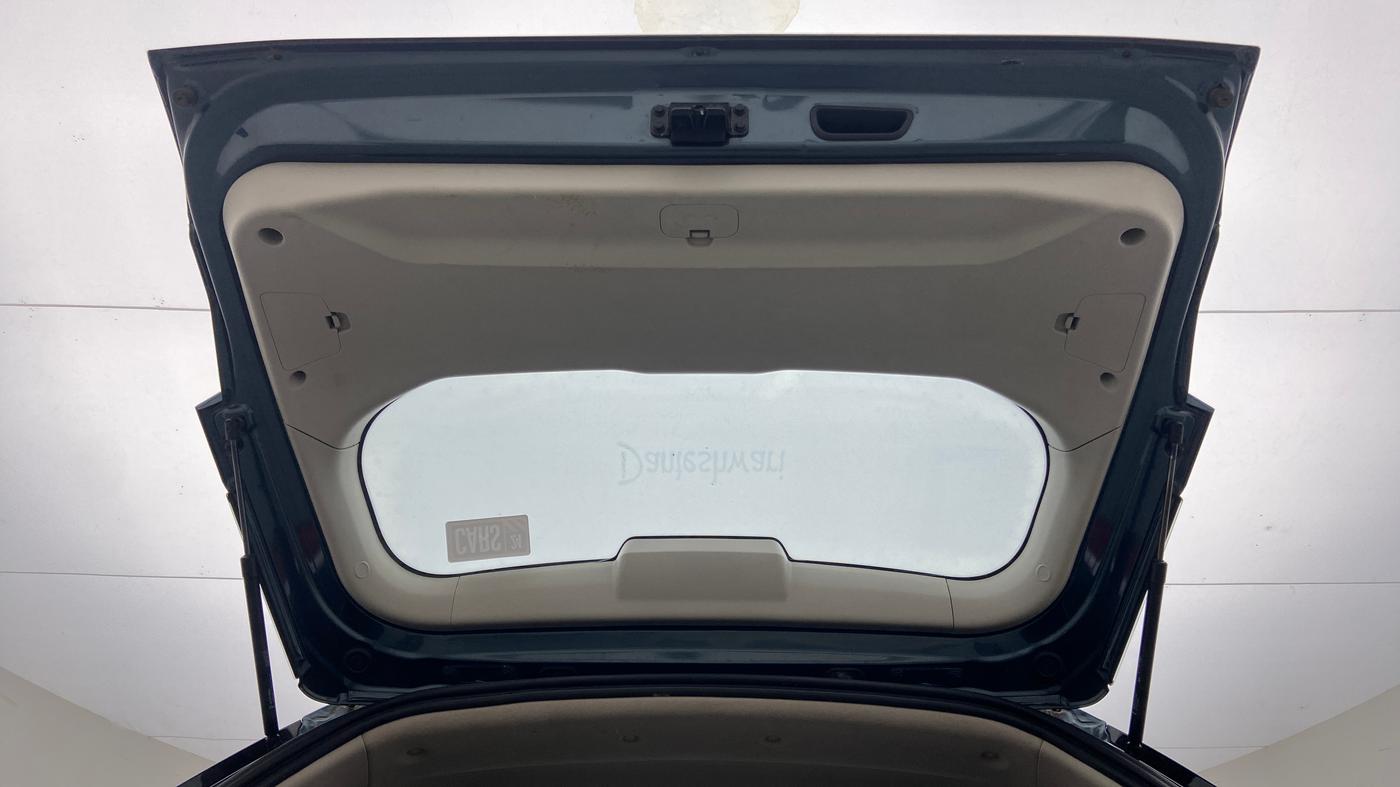 2020 Mahindra XUV300 W4 1.5 DIESEL, Diesel, Manual, 42,268 km, Boot Door Open