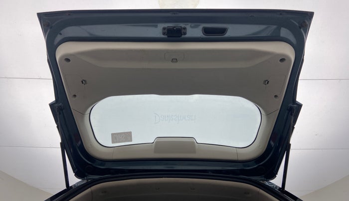 2020 Mahindra XUV300 W4 1.5 DIESEL, Diesel, Manual, 42,268 km, Boot Door Open