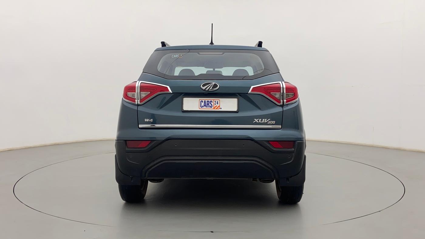 2020 Mahindra XUV300 W4 1.5 DIESEL, Diesel, Manual, 42,268 km, Back/Rear