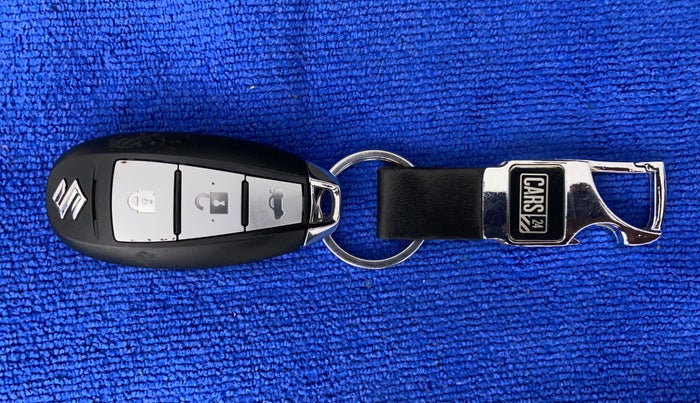 2023 Maruti Ciaz ALPHA 1.5 SHVS PETROL, Petrol, Manual, 9,329 km, Key Close Up