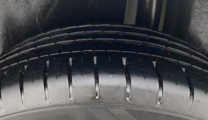 2023 Maruti Ciaz ALPHA 1.5 SHVS PETROL, Petrol, Manual, 9,329 km, Left Rear Tyre Tread