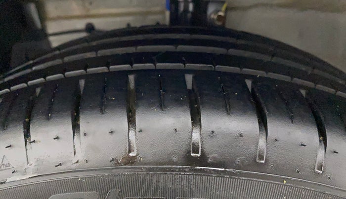 2023 Maruti Ciaz ALPHA 1.5 SHVS PETROL, Petrol, Manual, 9,329 km, Left Front Tyre Tread