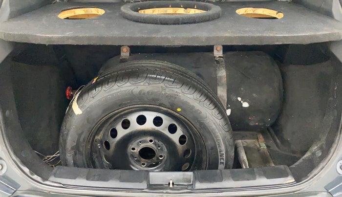 2018 Tata NEXON XM PETROL, CNG, Manual, 65,875 km, Boot Inside
