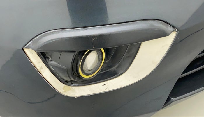 2018 Tata NEXON XM PETROL, CNG, Manual, 65,875 km, Right fog light - Not working