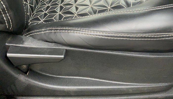 2018 Tata NEXON XM PETROL, CNG, Manual, 65,875 km, Driver Side Adjustment Panel