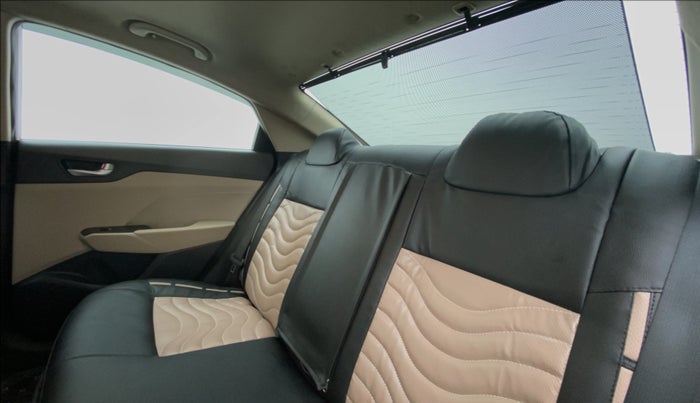 2018 Hyundai Verna 1.6 CRDI SX + AT, Diesel, Automatic, 57,812 km, Right Side Door Cabin View
