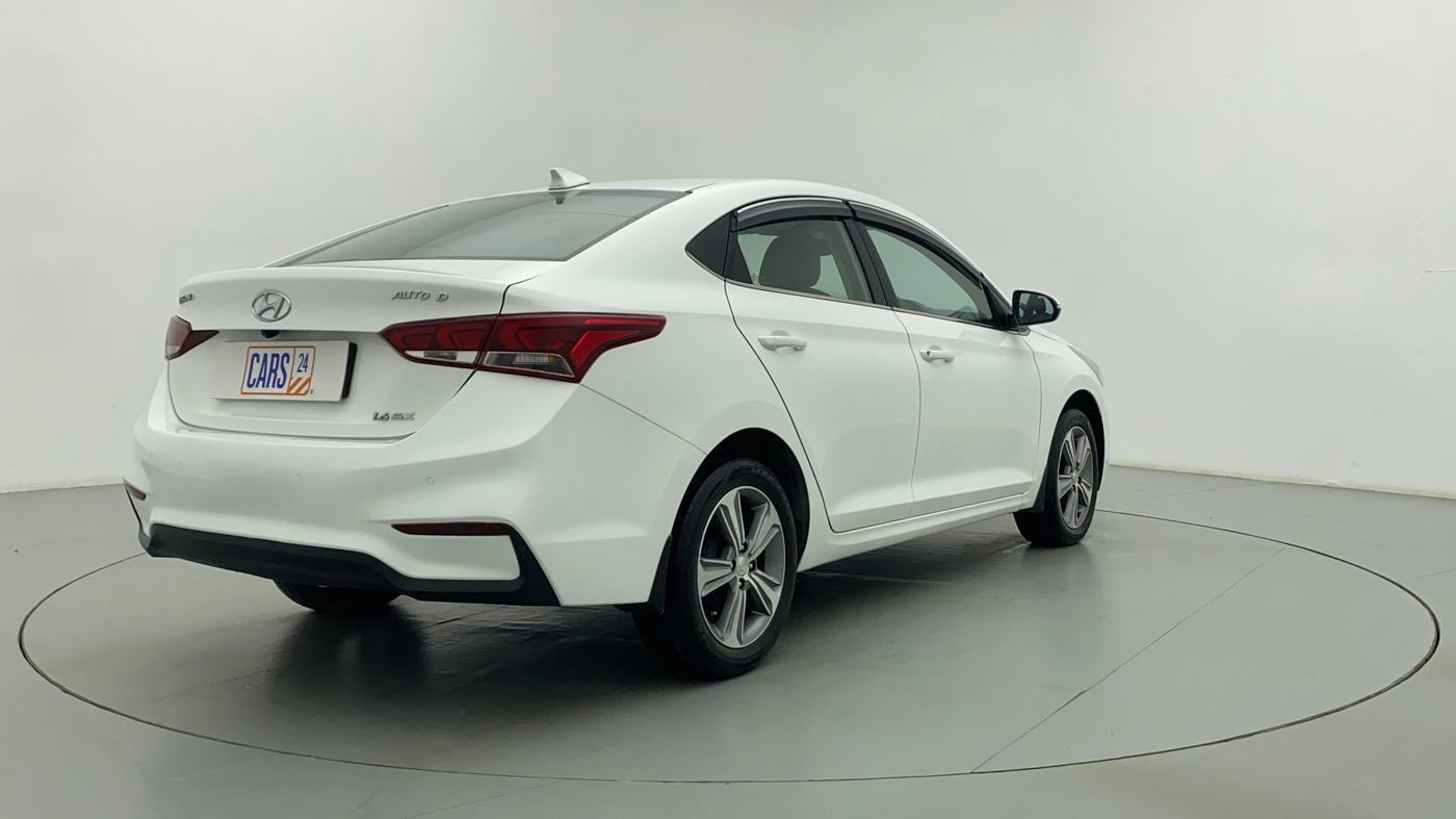 2018 Hyundai Verna 1.6 CRDI SX + AT, Diesel, Automatic, 57,812 km, Right Back Diagonal (45- Degree) View