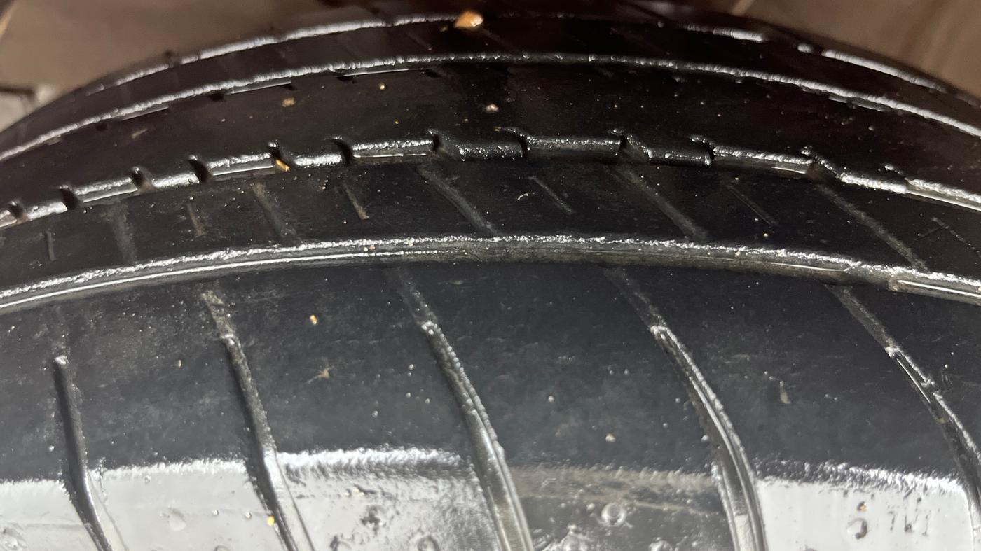 2022 Maruti Swift VXI, Petrol, Manual, 39,710 km, Left Front Tyre Tread
