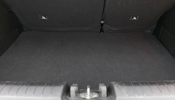 2023 Hyundai VENUE SX (O) 1.0 TURBO DCT, Petrol, Automatic, 11,611 km, Boot Inside