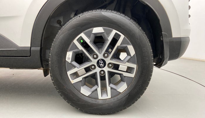 2023 Hyundai VENUE SX (O) 1.0 TURBO DCT, Petrol, Automatic, 11,611 km, Left Rear Wheel