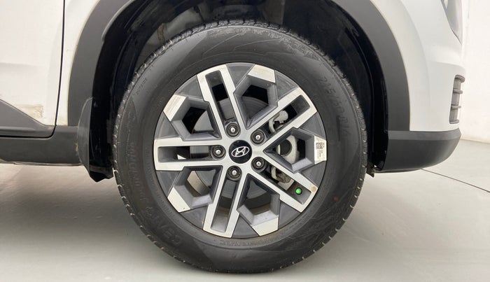 2023 Hyundai VENUE SX (O) 1.0 TURBO DCT, Petrol, Automatic, 11,611 km, Right Front Wheel