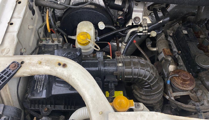 2018 Mahindra TUV 300 PLUS P8, Diesel, Manual, 31,709 km, Engine View - Right