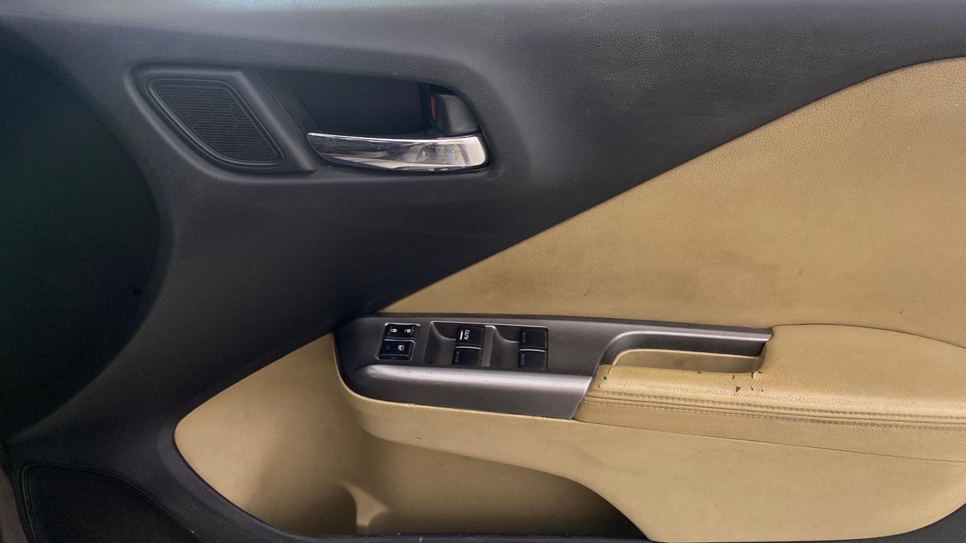 2015 Honda City 1.5L I-DTEC VX, Diesel, Manual, 93,978 km, Driver Side Door Panels Control