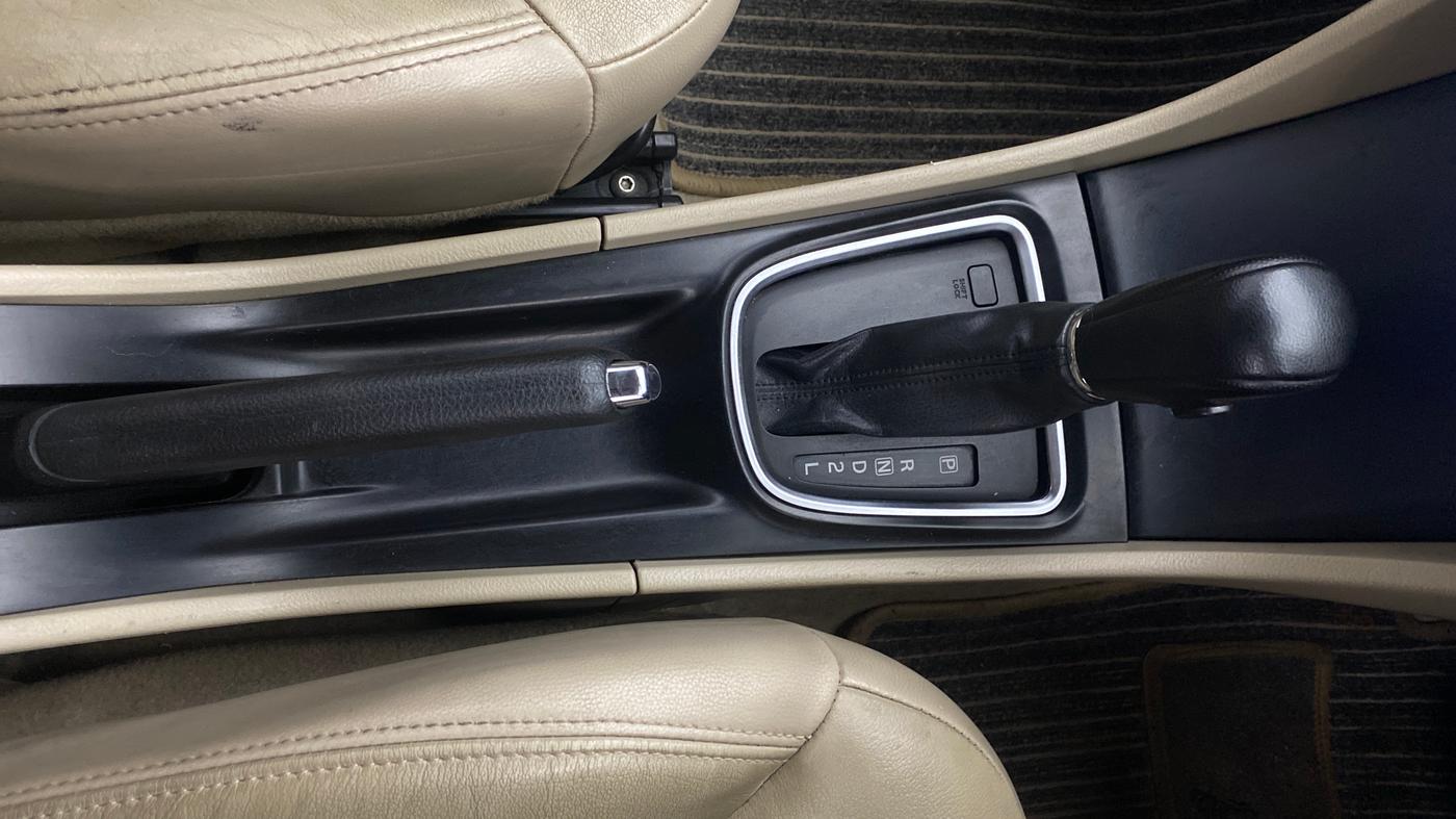2019 Maruti Ciaz ALPHA  AT 1.5 SHVS PETROL, Petrol, Automatic, 60,463 km, Gear Lever