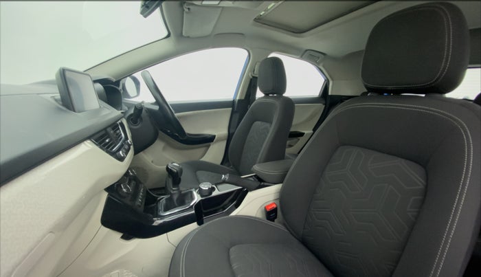 2020 Tata NEXON XZ+ OPT PETROL, Petrol, Manual, 30,393 km, Right Side Front Door Cabin