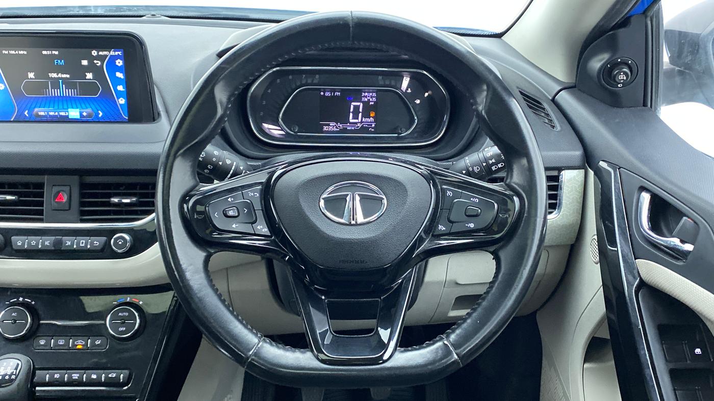 2020 Tata NEXON XZ+ OPT PETROL, Petrol, Manual, 30,393 km, Steering Wheel Close Up