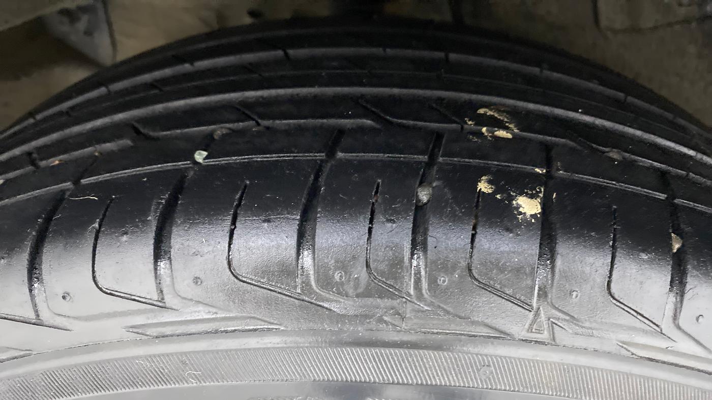 2020 Tata NEXON XZ+ OPT PETROL, Petrol, Manual, 30,393 km, Right Rear Tyre Tread
