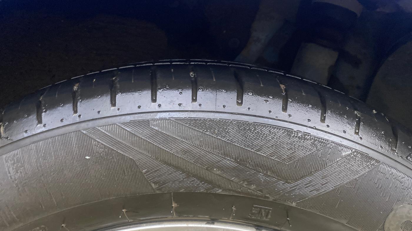 2018 Hyundai New Elantra 2.0 SX(O) AT PETROL, Petrol, Automatic, 64,464 km, Left Rear Tyre Tread