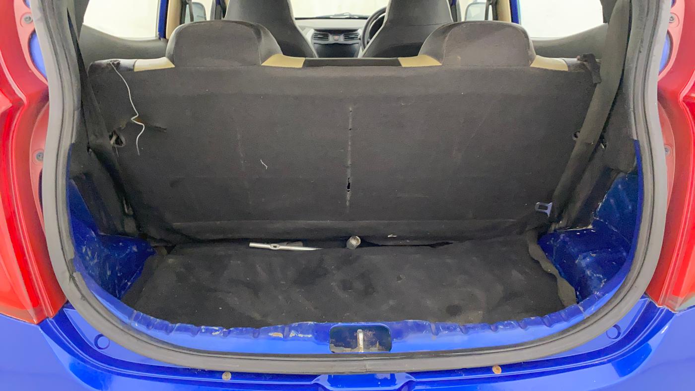 2014 Hyundai Eon D-LITE+, Petrol, Manual, 1,31,759 km, Boot Inside