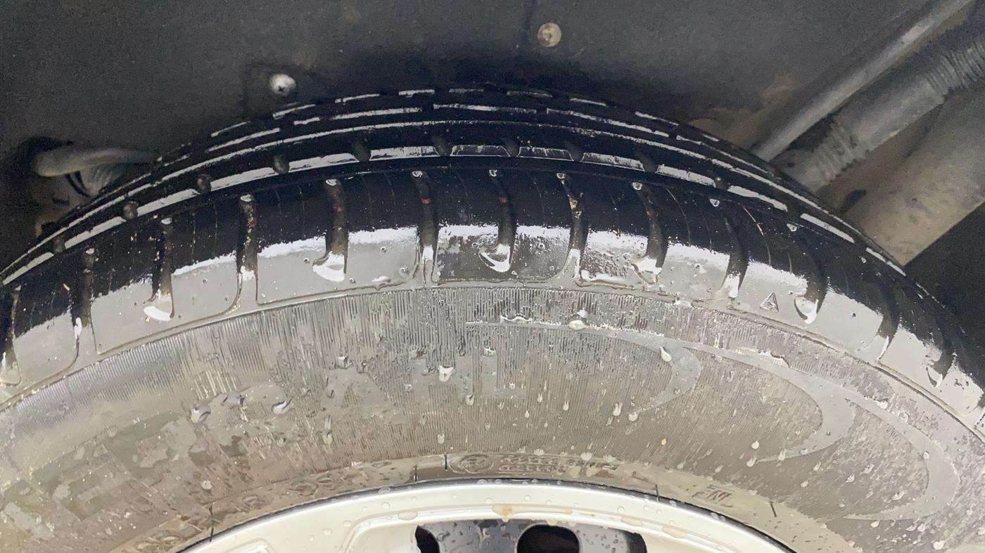 2019 Mahindra MARAZZO M4 8 STR, Diesel, Manual, 1,10,656 km, Left Rear Tyre Tread